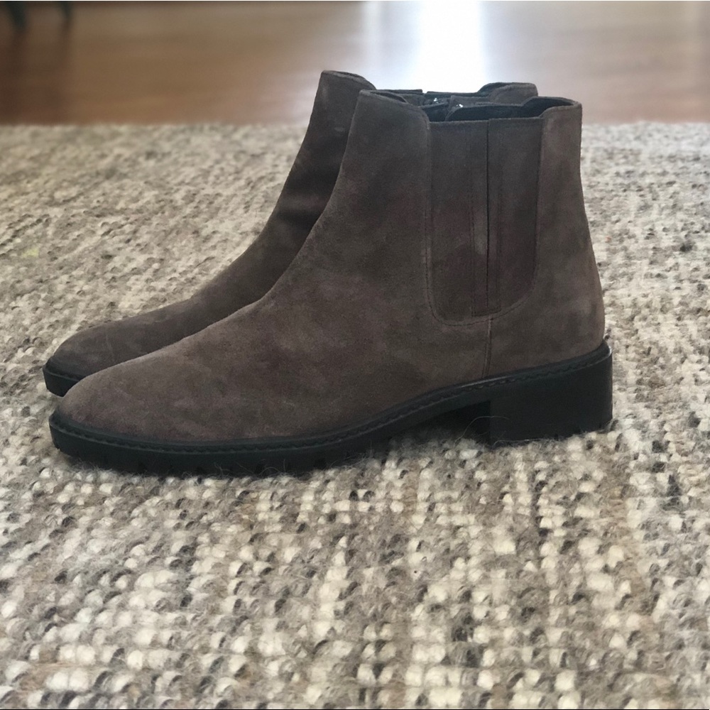 Barely Worn Stuart Weitzman Booties